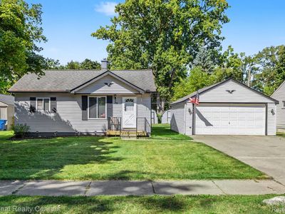 29 Doremus Ave