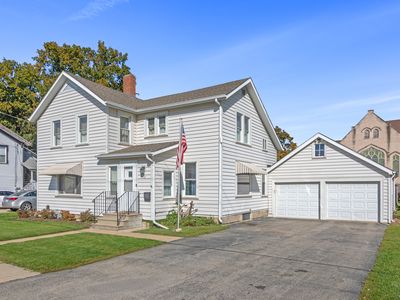 13 E 2nd St