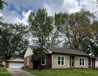 12111 Maplewood Rd