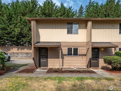 4819 S 56th Street #1