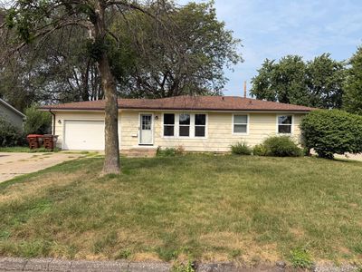 1701 Dixon Dr