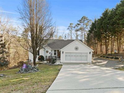 64 Pin Oak Ln