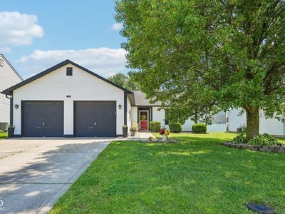 Property at 718 Breakers Ln, Fortville, IN
