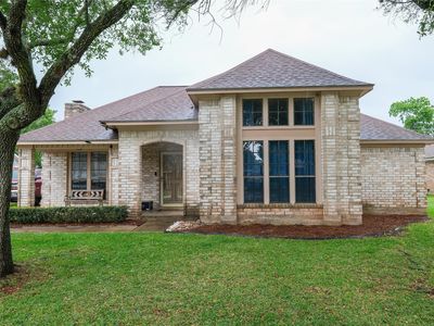 316 Raintree Ln