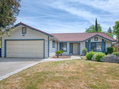 6376 N Forestiere Ave