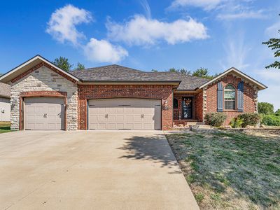 2721 E Clearview Drive