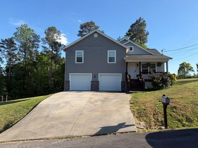 397 Woodlawn Ave