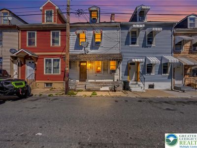 619 N Lumber St