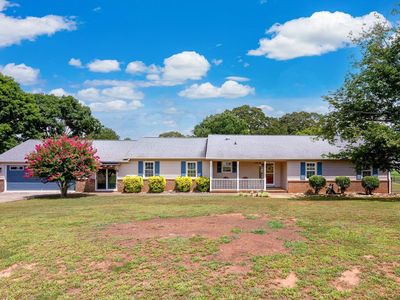 208 Pineview Dr