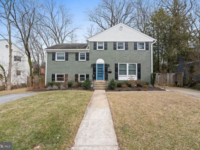 9817 Fernwood Rd