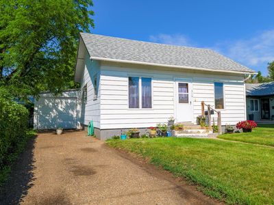 Property at 315 7th Ave SW, Sidney, MT