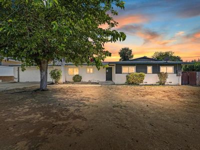 12739 Valley View Dr