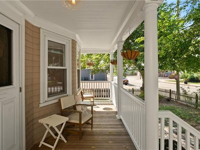 814 W Shore Rd