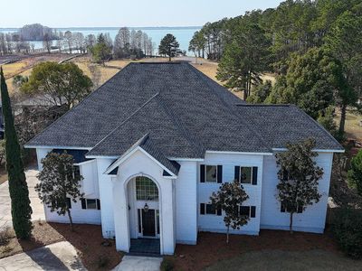 2030 W Lake Shore Dr