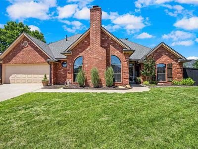 7615 NW Castlerock Pl