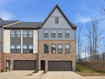 1202 Crested Wood Dr