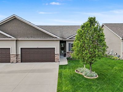 501 NW Autumn Crest Dr