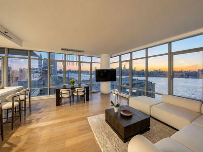 1 Northside Piers APT 12D