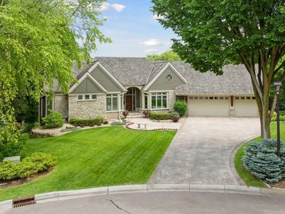 1280 Zircon Ln N