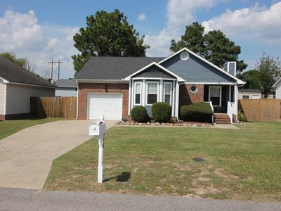 3840 Meteor Dr