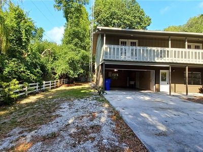 340 Bottlebrush Ave