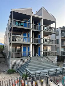 1904 E Ocean View Ave