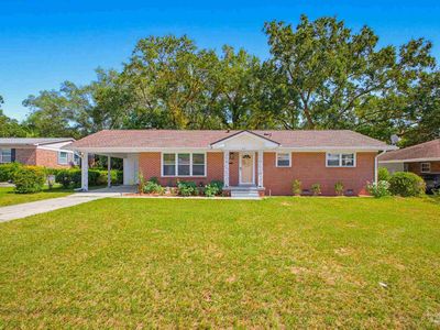 812 Ash Dr