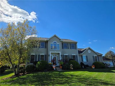 810 Olde Orchard Dr NE