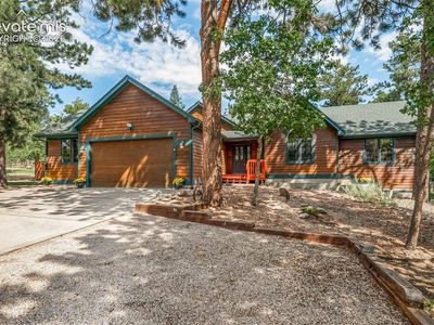 1087 Tenderfoot Dr
