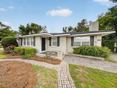 202 Wayne Ave