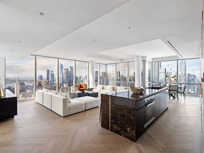 23 E 22nd St #55B