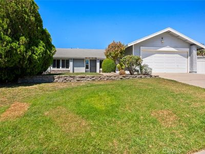 2994 La Verne Ave