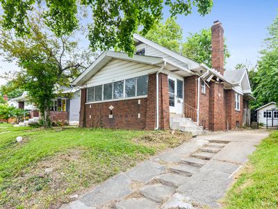 1219 N Drexel Ave