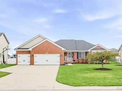 Property at 4907 Camelot Dr, Smiths Creek, MI