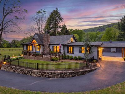 7463 Valley View Hwy