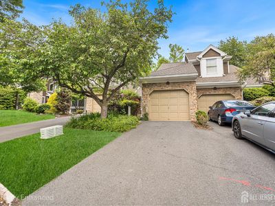 11 Briarwood Ct
