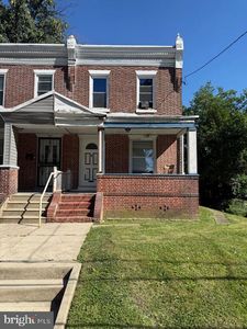 702 Cedar Ave