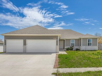 1402 S Olde Savannah Avenue