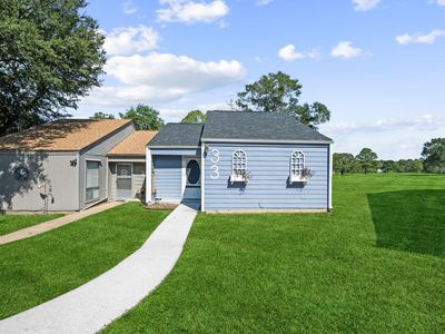 33 Driving Range Ln