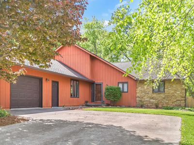 2512 E Rock Creek Dr