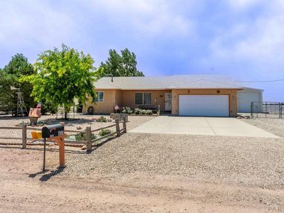 403 N Desert Cove Dr