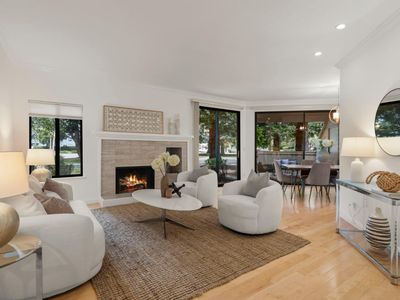 3 Cove Ln