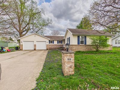 312 W Franklin St