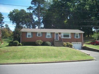 4539 Oakland Blvd NE