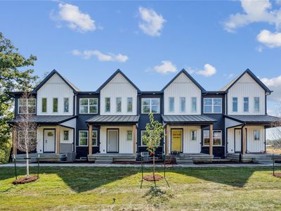 6946 Hackberry Loop