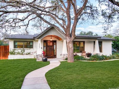 327 BURNSIDE DR