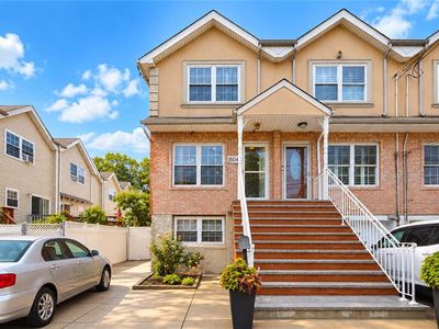 1504 Castleton Ave