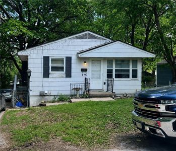 915 S Pope Ave