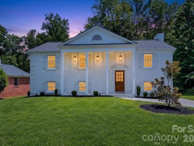 4752 Autumn Leaf Ln