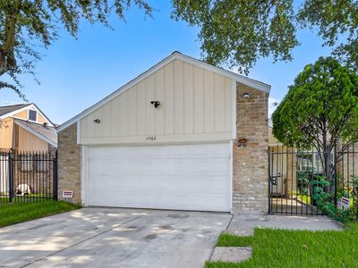 11562 Bellspring Dr